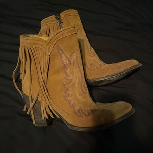 Old gringo cowgirl boots!